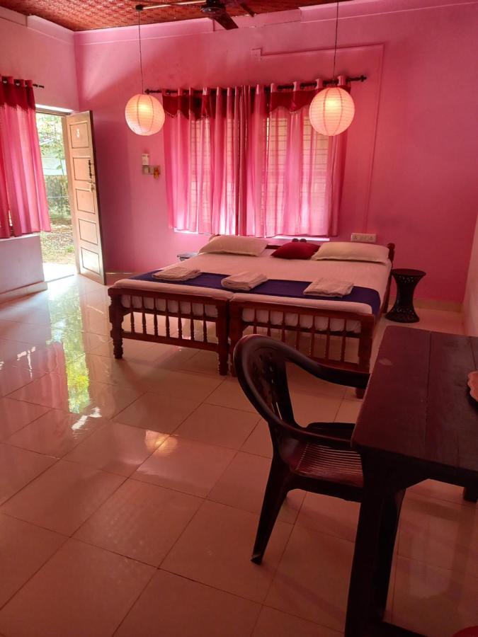 Silver Sand Guest Home Varkala Exteriör bild