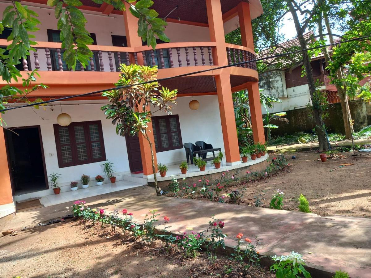 Silver Sand Guest Home Varkala Exteriör bild